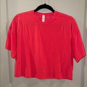 lululemon athletica Bright Red Short Sleeve Tee